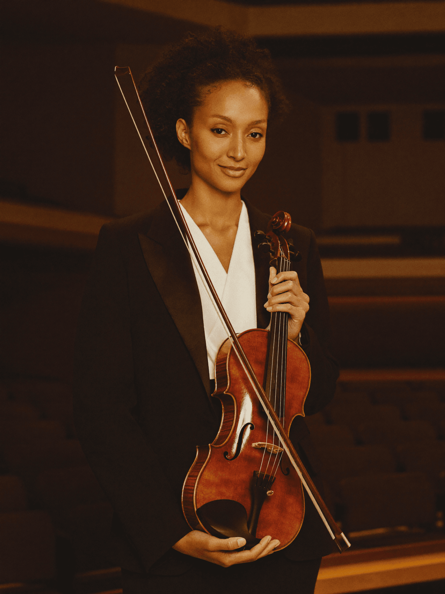 Retrato de la profesora de la academia con su violín